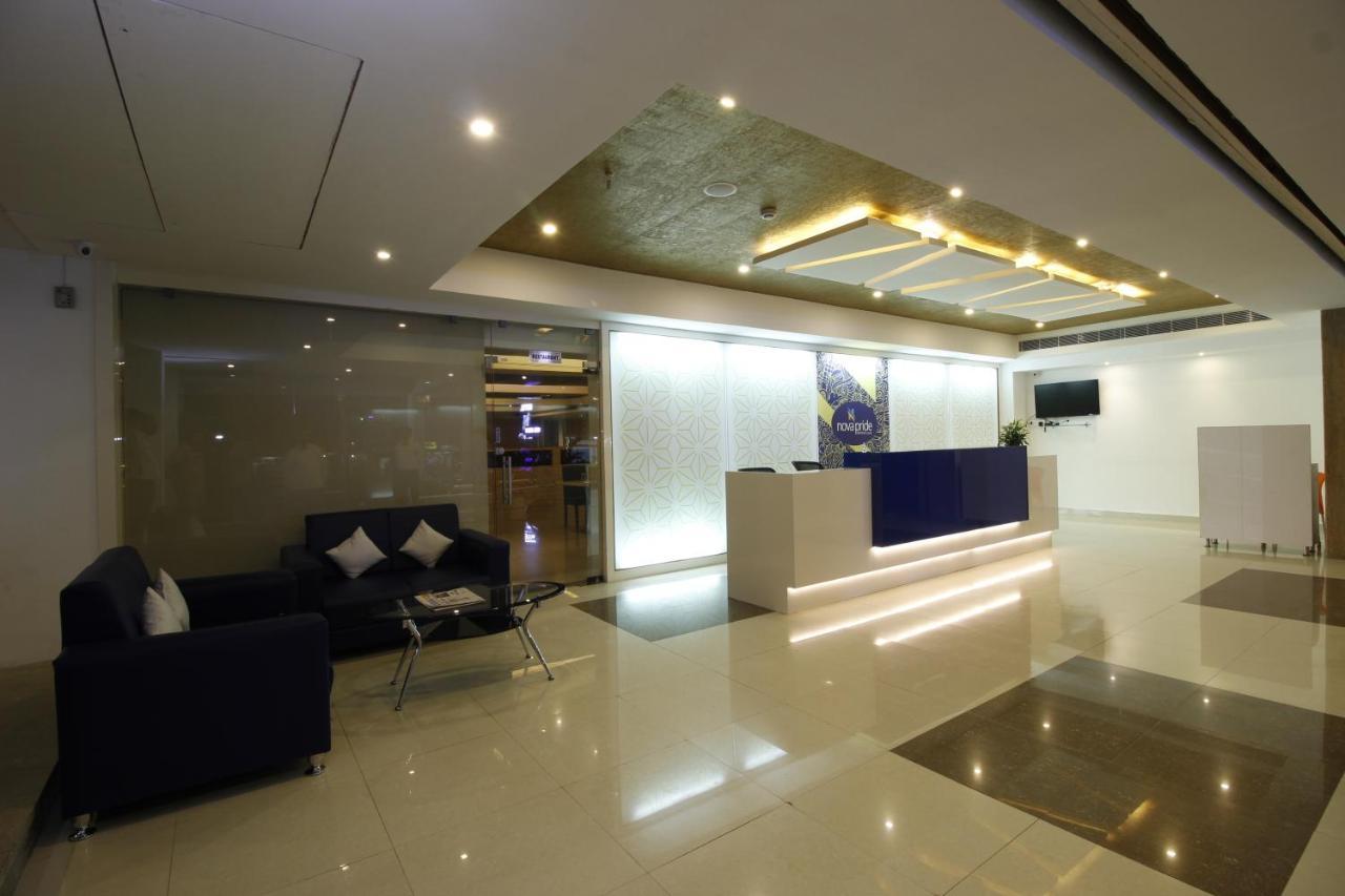 Nova Pride Hotel Hyderabad Exteriör bild