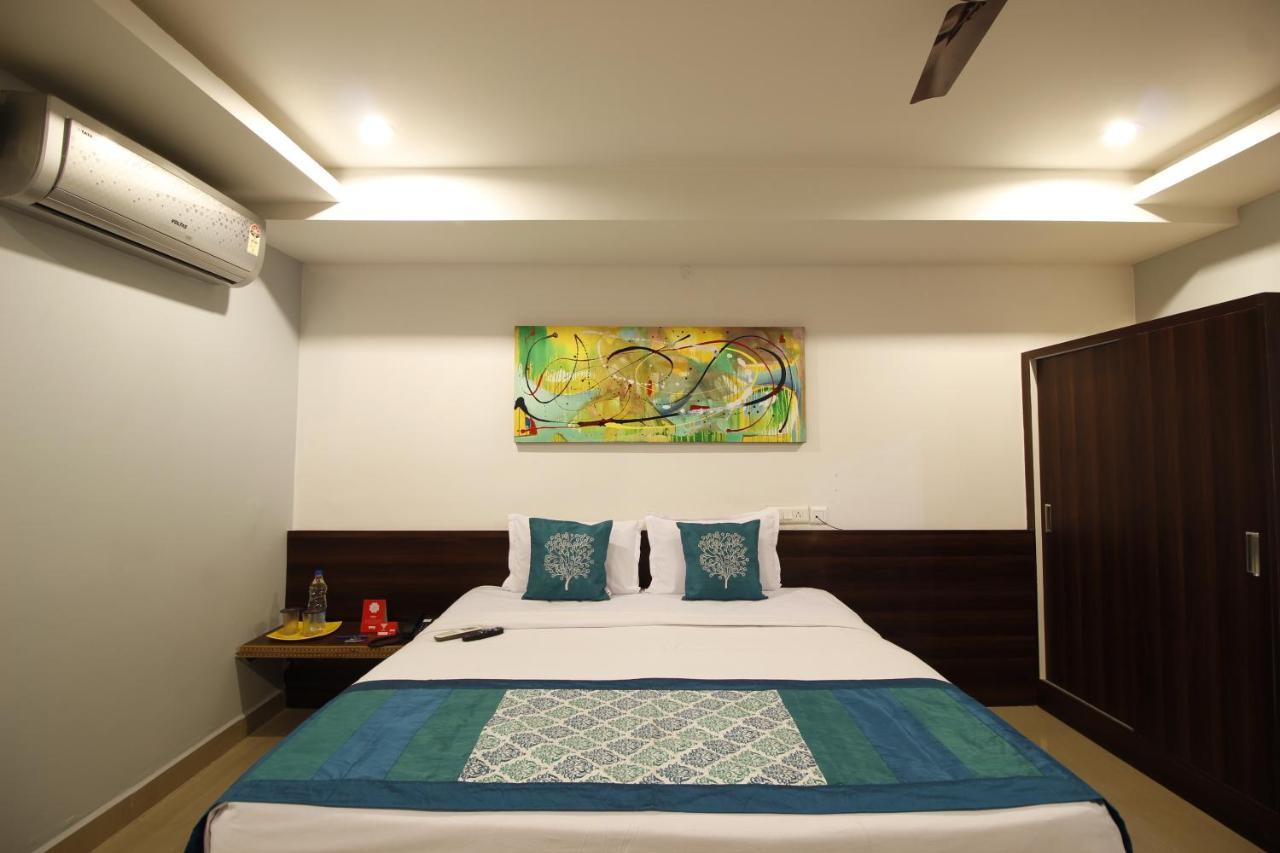 Nova Pride Hotel Hyderabad Exteriör bild